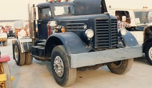 1951 model D6501 (Bill Moon, March 2001, 45 KB).jpg