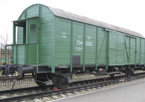 Двухосный_крытый_товарный_вагон_типа_«ДРЕЗДЕН»_№_234-0266.jpg