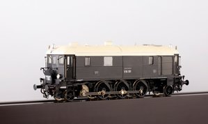 IB7A6039 2.jpg
