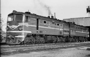 10L.jpg (61.69 Кіб) Переглянуто 8600 разів Так выглядел первый луганский 2ТЭ10, мод. "Л"...