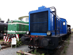 334004