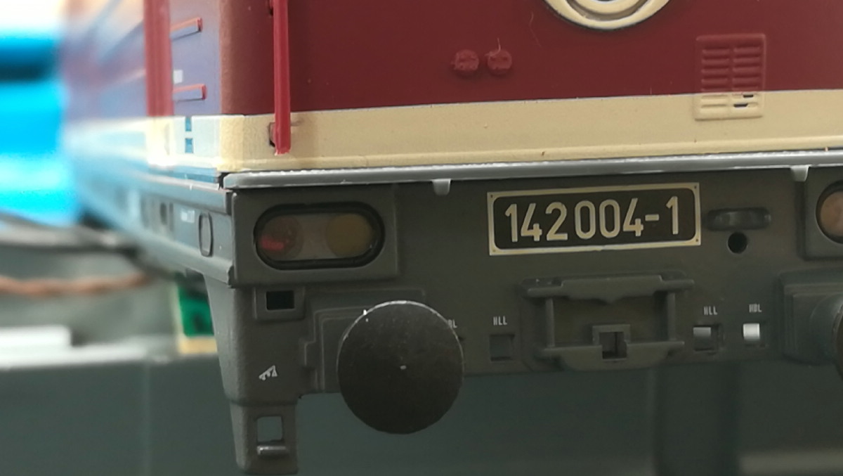 BR142 Roco 130.jpg