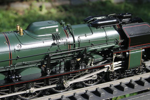 241-12.jpg