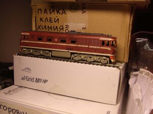 ТЭП60-0314 начало сборки на столе.jpg