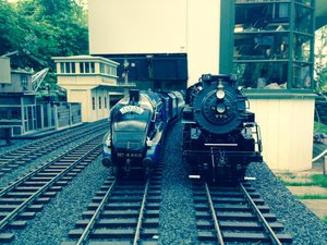 Gauge A vs E.jpg