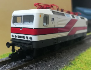 BR243 001-5a.jpg