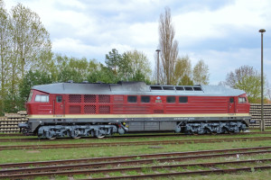 Фото цього локомотива найбільше - приватна компанія відновила первозданний вигляд (тільки жалюзі на &quot;горбі&quot; зникли при ремонтах. Цей тепловоз досі в такому вигляді водить потяги і дуже популярний у фотографів.