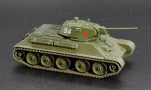 Танк Т-34/76 образца 1941 года. Кит SDV-Models. Полистирол. Качество кита - более чем посредственное.