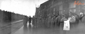 Николай ІІ на перроне вокзала города Бердичева-1.jpg