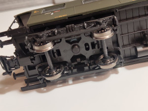 P41227-100139.jpg