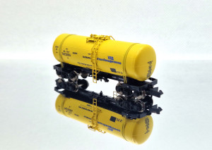 74131186-3.jpg