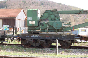 seitenansicht-des-eisenbahnkrans-dfs-bahnhof-95908.jpg