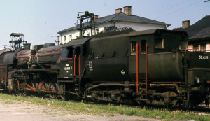 OeBB_52_class_with_tender_cab.jpg