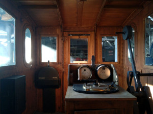 E69 01 cab.JPG (147.47 Кіб) Переглянуто 1086 разів Кабина Е69 01